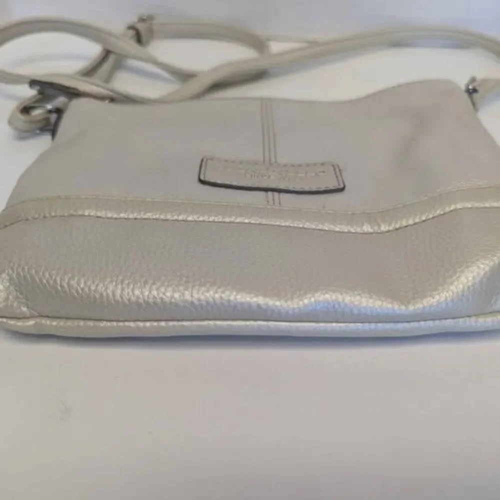 Vintage Off White Cream Colored Leather Tignanello Crossbody Purse 8.5x7x1